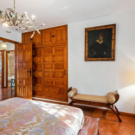 Boutique Holiday In With Garden *
